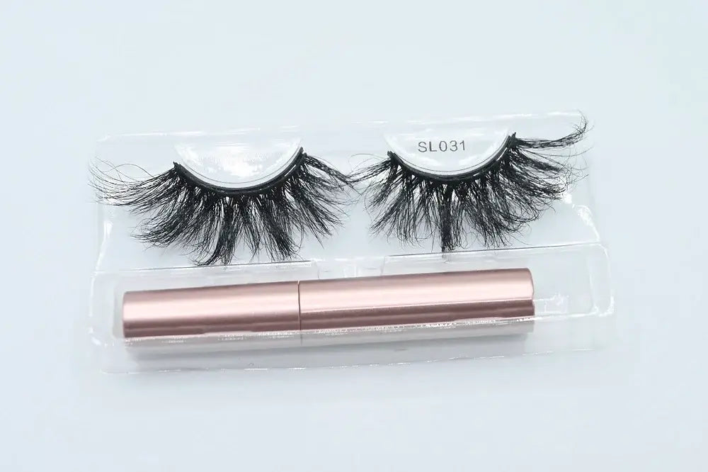 Magnetic Lashes With Eyeliner image 1